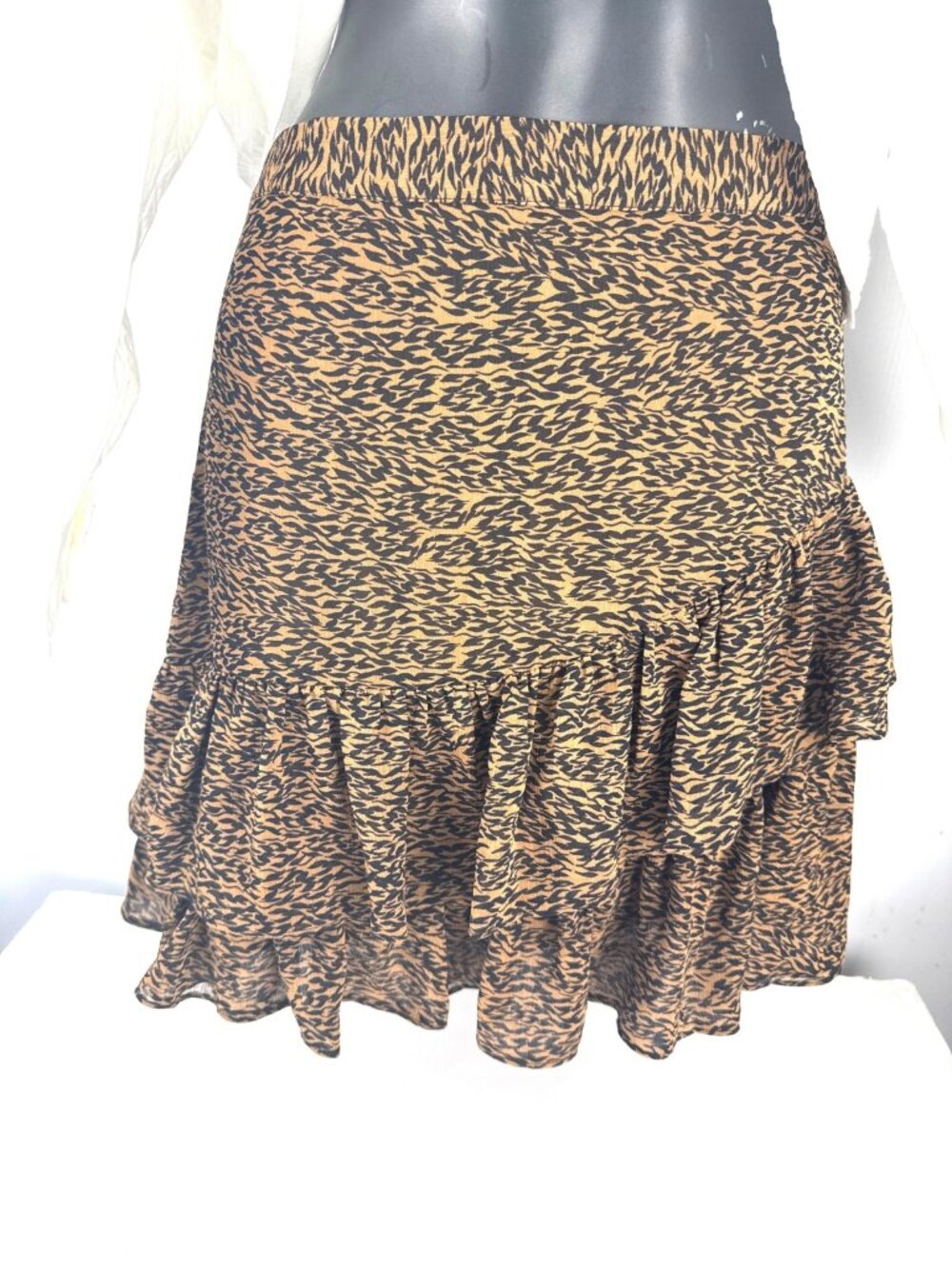 TED BAKER LONDON 'Adellyn' Animal Ruffled Mini Skirt Camel Brown Black sz 3/8-10 - Picture 5 of 13